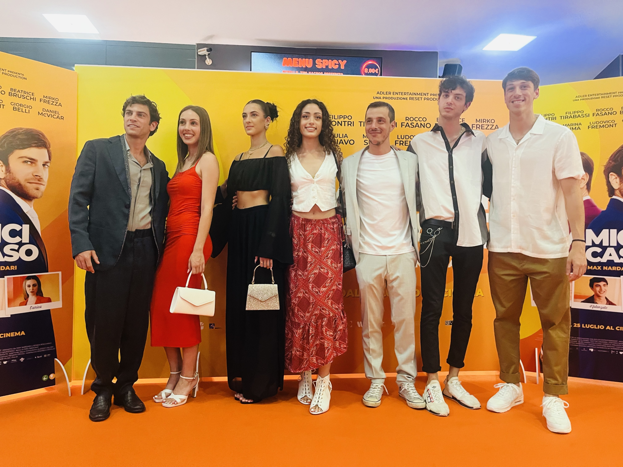 AMICI PER CASO FILM - BALLERINI IDENTITY