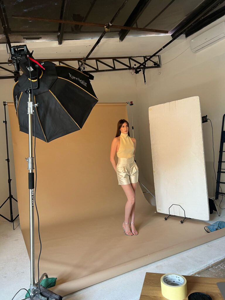 valentina cucchiara brand con modella Marianne domon